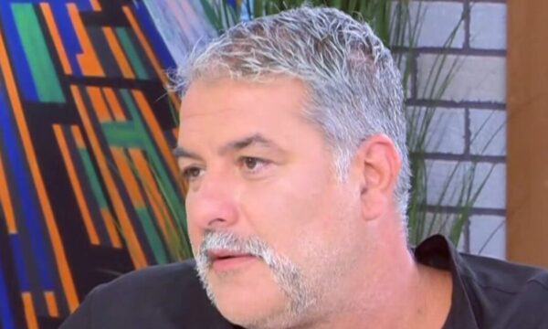 Βασίλης Μπισμπίκης: Η εξομολόγηση για την υγεία του – «Ζήτησα από τη Δέσποινα να καλέσω τον γιο μου, ίσως να μην επιβιώσω»