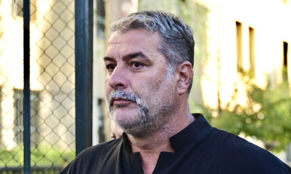 Βασίλης Μπισμπίκης: Η αντίδραση της ΕΛ.ΑΣ στο Power Talk: «Ο νόμος είναι σαφής – Καμία κλήση στο 100»