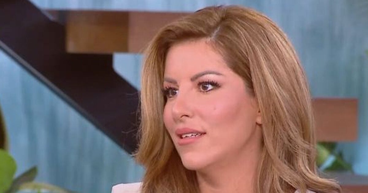 Αναστασία Γιάμαλη: «Είμαι ευτυχισμένη σε μια σχέση όπου ο σύντροφός μου λέει: “δεν σε έχω για να πλένεις πιάτα”»
