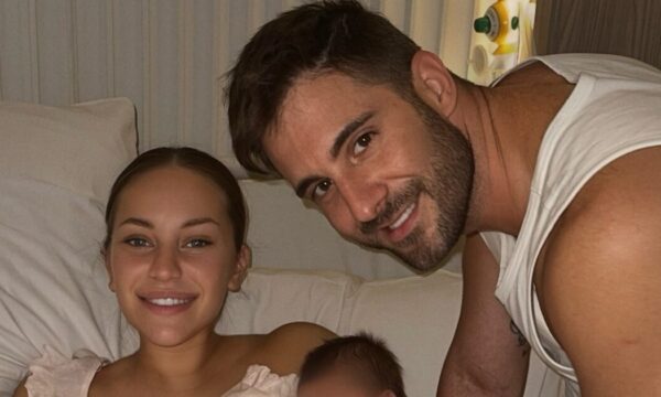 Γιώργος Λιβάνης – Ανδρομάχη: Δείτε το προσκλητήριο για τον γάμο και τη βάπτιση του γιου τους