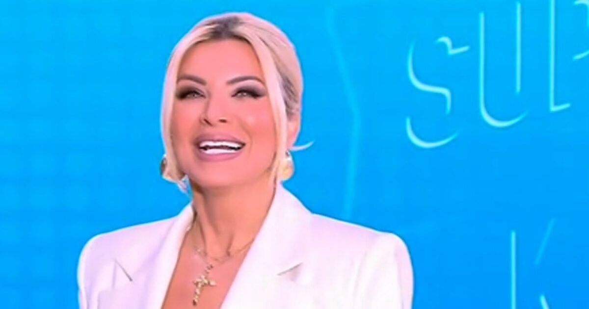 Κατερίνα Καινούργιου: «Βλέπω το πλάνο μου και παρατηρώ ότι έχω βάλει βάρος»