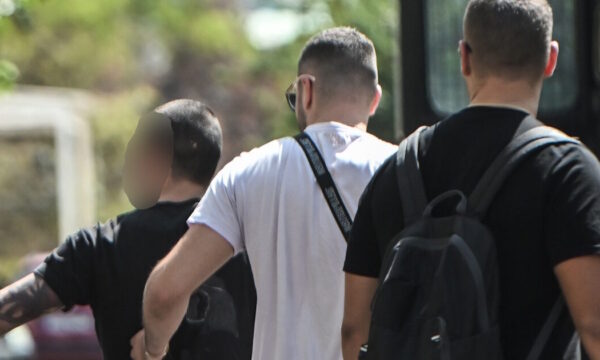 Γιάννης Μάλαμας: Στον Εισαγγελέα ο γιος του Σωκράτη Μάλαμα – Η αντίδραση της μητέρας του στα Μέσα