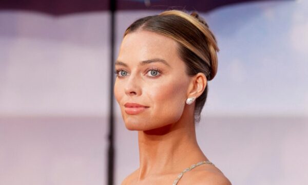 Margot Robbie: Ανακάλυψε το κραγιόν που πρέπει να αποκτήσεις τώρα – Και ξέρουμε ποιο είναι!