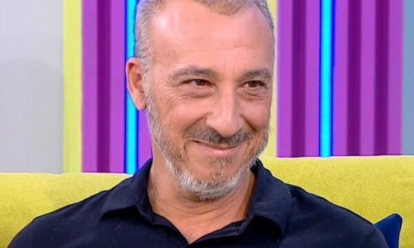 Μίνως Μάτσας: «Ο παππούς μου θεμελίωσε τη δισκογραφία στην Ελλάδα – Εγώ βρισκόμουν στην αντίπερα όχθη και δημιουργούσα μουσική»