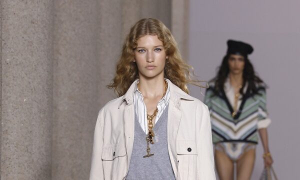 Missoni SS26: «Επαναπροσδιορίζει» το καλοκαίρι με καινοτόμους όρους στη φρέσκια συλλογή της