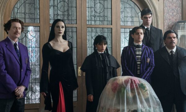 Η 2η σεζόν του «Wednesday» εξακολουθεί να κυριαρχεί στο Netflix