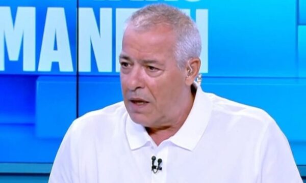 Νίκος Μάνεσης: Γιατί απέχει από τις συνεντεύξεις – «Δεν ασχολούμαι με τα σούργελα της τηλεόρασης»