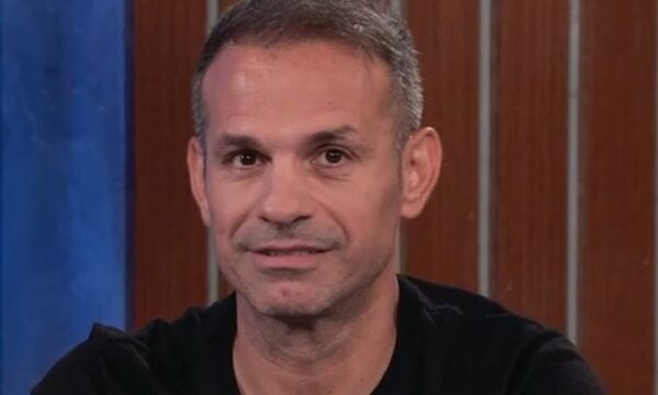 Ντέμης Νικολαΐδης: Η πρώτη του εμφάνιση στην τηλεόραση μετά από ένα μήνα από τον θάνατο της Αλεξάνδρας Νικολαΐδου