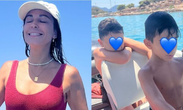 Κατερίνα Παπουτσάκη: Οι εικόνες από τις καλοκαιρινές στιγμές στο Αγκίστρι με τους γιους της