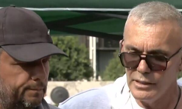 Στέλιος Ρόκκος: Δίπλα στον Πάνο Ρούτσι στο Σύνταγμα – «Αξίζουμε να ζούμε σε μια δίκαιη κοινωνία»