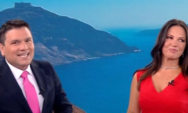 Έναρξη για το «MEGA Σαββατοκύριακο» με τον Ντίνο Σιωμόπουλο και τη Στέλλα Γκαντώνα – «Γυρίσαμε ανανεωμένοι, ξεκούραστοι»