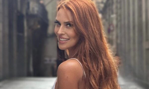 Αποκάλυψη: Ο hair colorist Νικόλας Βιλλιώτης αποκαλύπτει τη μέθοδο για το λαμπερό ginger της Σίσσυς Χρηστίδου
