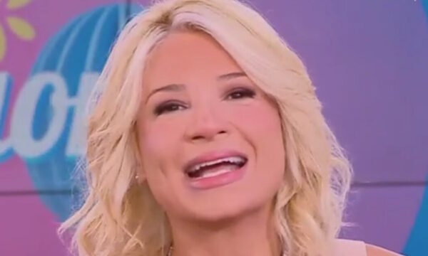 Απουσία Μικρούτσικου από το Buongiorno: Η δήλωση της Φαίης Σκορδά στην έναρξη της εκπομπής
