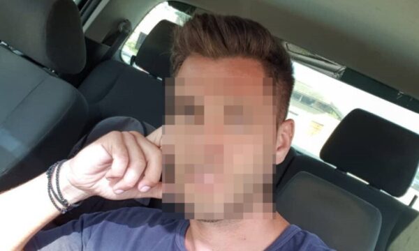 Αφέθηκε ελεύθερος με περιοριστικούς όρους ο πρώην αστυνομικός και διάσημος TikToker που συνελήφθη για κοκαΐνη
