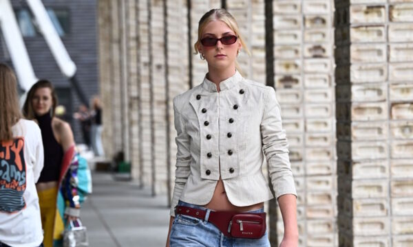 Τα 5 τζιν που θα κυριαρχήσουν φέτος στο street style