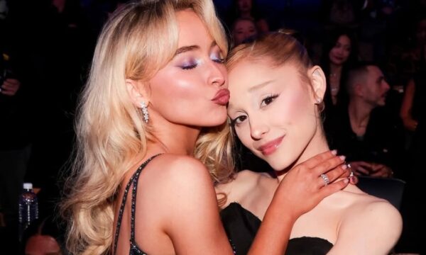 VMAs 2025: Το εντυπωσιακό γαλλικό μανικιούρ της Σαμπρίνα Κάρπεντερ