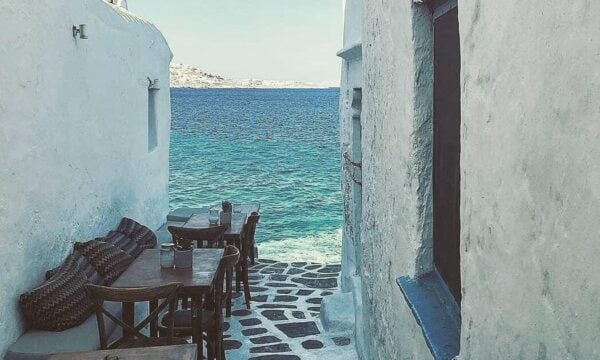 Αυτά τα πέντε νησιά επέλεξαν φέτος οι Έλληνες για τις καλοκαιρινές τους διακοπές