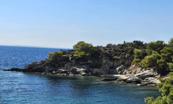 Ο Οκτώβρης στη Χαλκιδική χωρίς τους «βαρβάρους»