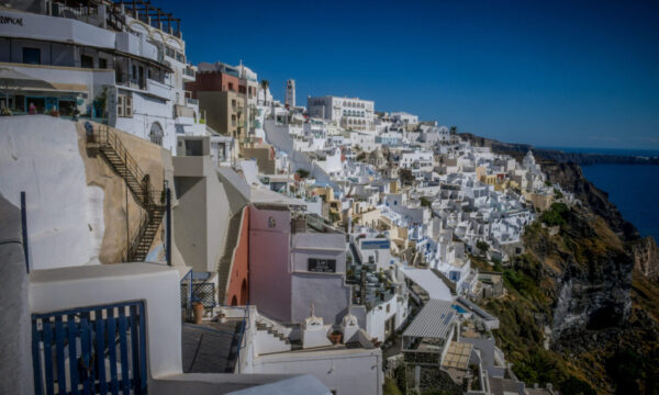 Αυτό το κυκλαδίτικο νησί «εκτοξεύθηκε» στις αφίξεις – Πότε κορυφώθηκαν οι επισκέψεις