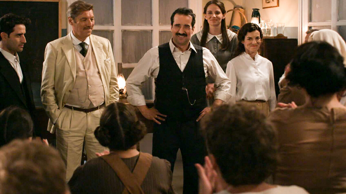 «Grand Hotel»: Για ποιο λόγο η Φρίντα, η κολλητή της Αλίκης, χαστουκίζει τον Ρήγα;
