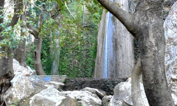 Καταρράκτες της Πέτρας: Ένας απόκρυφος «θησαυρός» στη Βοιωτία