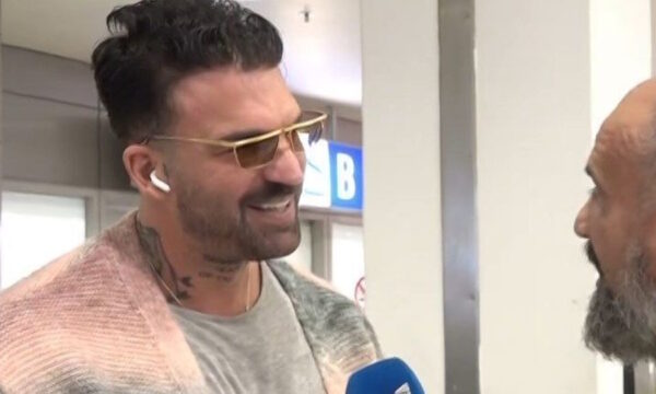 Δημήτρης Αλεξάνδρου: Η αντίδραση on camera μετά την αναφορά στην Ιωάννα Τούνη και τον νέο της σύντροφο
