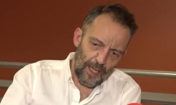 Αύγουστος Κορτώ: «Δεν επιθυμώ να νομίζουν ότι εμπορεύομαι τα βιβλία μου εις βάρος νεκρών»