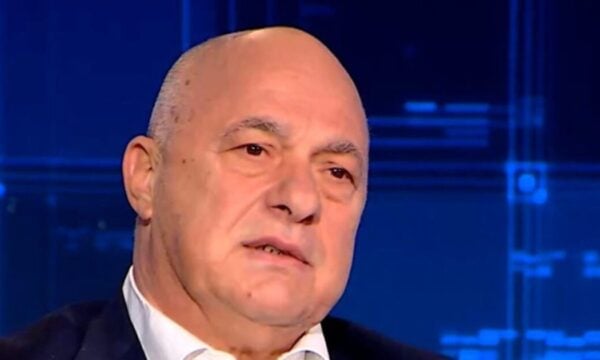 Αχιλλέας Μπέος: Η ιδιωτική ζωή και η αποκάλυψη για τους χωρισμούς του – «Αποφάσισα, τελειώσαμε, προχωράω μπροστά»