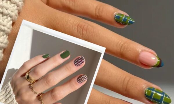 Plaid Nails: Η πιο ζεστή μόδα στα νύχια έφτασε!