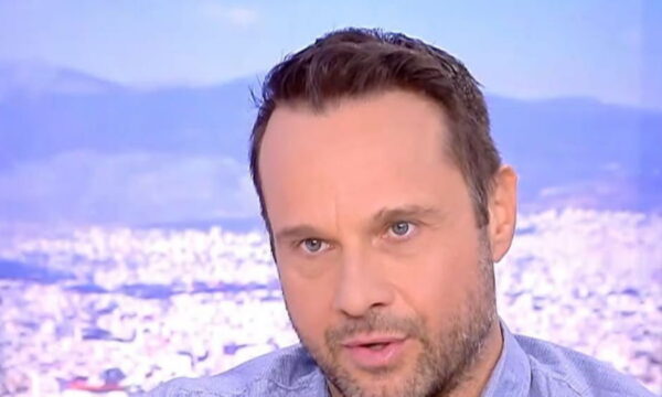 Μέμος Μπεγνής: «Πάντα είμαι σαφής στις σχέσεις μου, οπότε δεν πιστεύω ότι περιορίζω κανέναν»