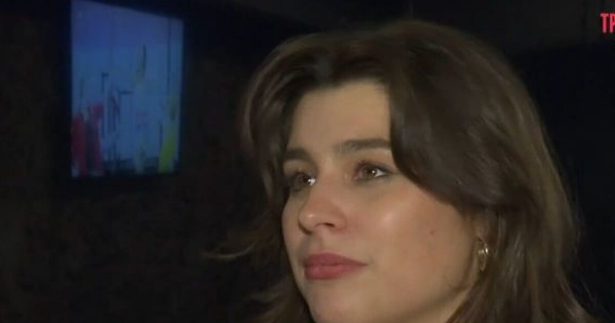 Δανάη Παππά: «Με πανικόβαλε το κυνηγητό έξω από το θέατρο – Συχνά επιδιώκεις την είδηση χωρίς δεύτερη σκέψη»