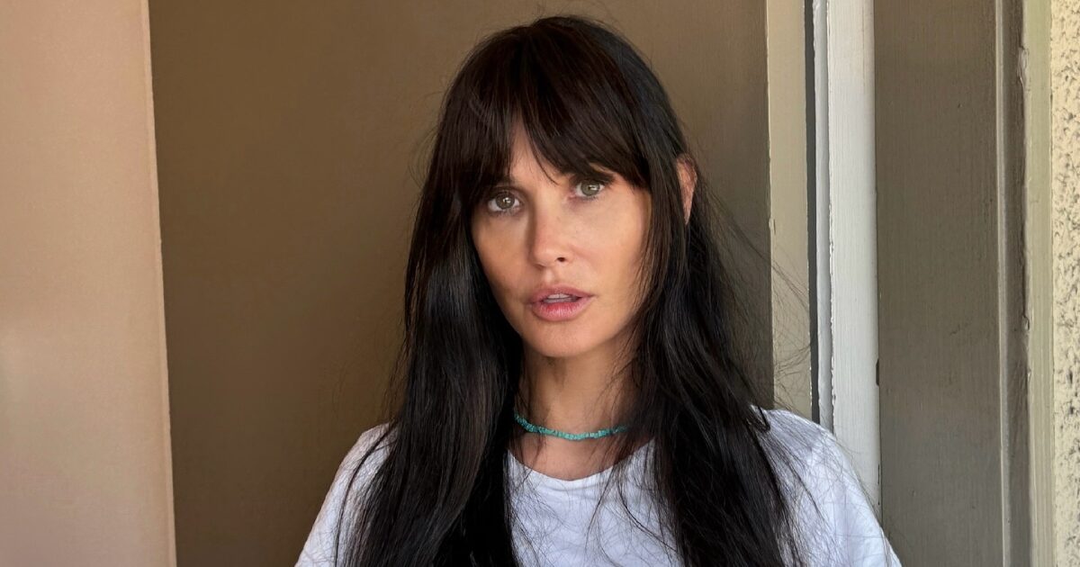 Η Demi Moore επανέφερε τις λατρεμένες της αφέλειες από τα 90’s