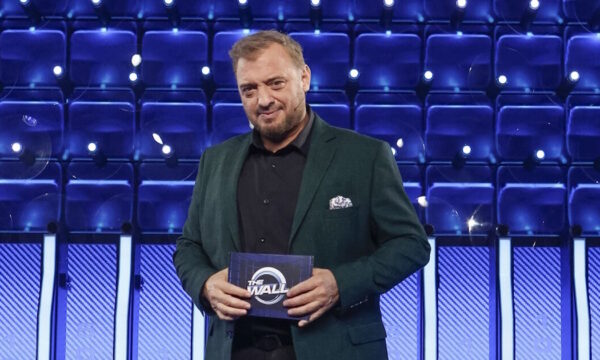 The Wall: Απόψε η πρεμιέρα με τον Χρήστο Φερεντίνο – Το πρώτο ζευγάρι που ανοίγει την αυλαία