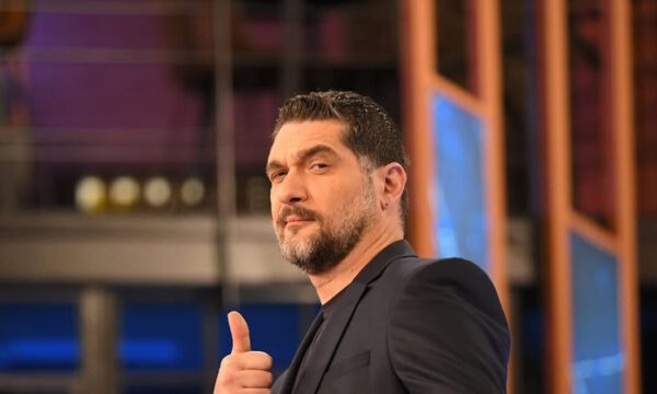 Πάνος Ιωαννίδης: Η τρυφερή φωτογραφία με τη σύντροφό του και τον γιο τους από την εξόρμηση στο Πήλιο