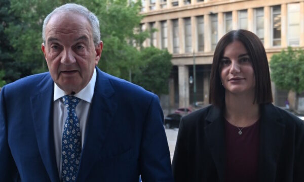 Κώστας Καραμανλής: Η σπάνια παρουσία της κόρης του, Αλίκης Καραμανλή, δίπλα στον πατέρα της