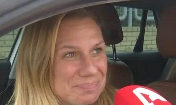 Κατερίνα Καραβάτου για Χρήστο Φερεντίνο: «Πώς να χάσω την πρεμιέρα του; Είμαι θαυμάστριά του, είναι εξαιρετικός»