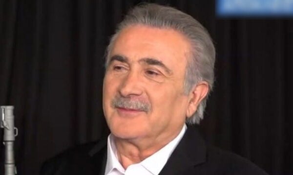 Λάκης Λαζόπουλος: «Δεν σχεδιάζω τίποτα, όλα τα κάνουν αυτοί που υποδύονται την κυβέρνηση και την αντιπολίτευση»