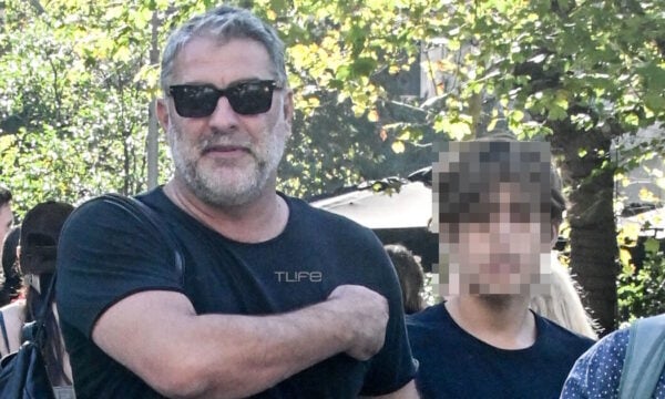 Αποκλειστικό! Βασίλης Μπισμπίκης: Η πρώτη εμφάνιση με τον 12χρονο γιο του μετά το ατύχημα στη Φιλοθέη – Φωτογραφίες