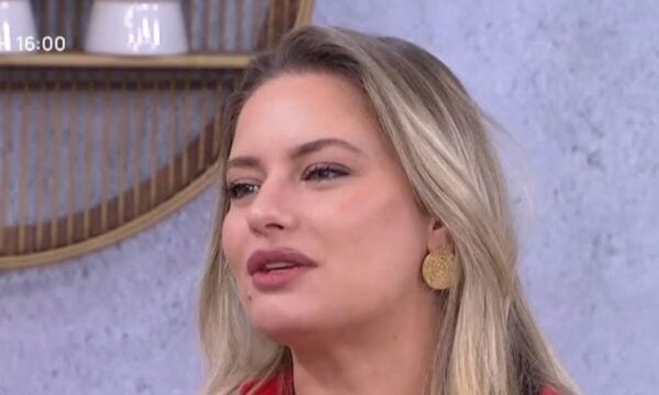 Ντόρα Μακρυγιάννη: Η εξομολόγηση για την καριέρα πριν την υποκριτική – «Δεν θα το άντεχα για πάντα»