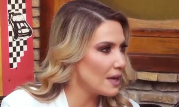 Έλενα Παπαβασιλείου: «Υπάρχουν φορές που με έχει πικράνει το ότι δεν έχω αποκτήσει παιδί»