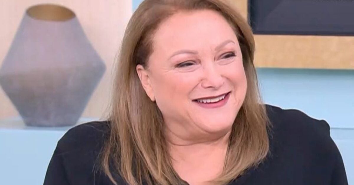 Ρένια Λουιζίδου: Η αποκάλυψη για τον 25χρονο γιο της – «Δεν έχω κλειδιά από το διαμέρισμά του»