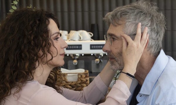 «Σε βλέπω» της Meghan Kennedy: Από 14 Οκτωβρίου στο Θέατρο Μικρό Παλλάς