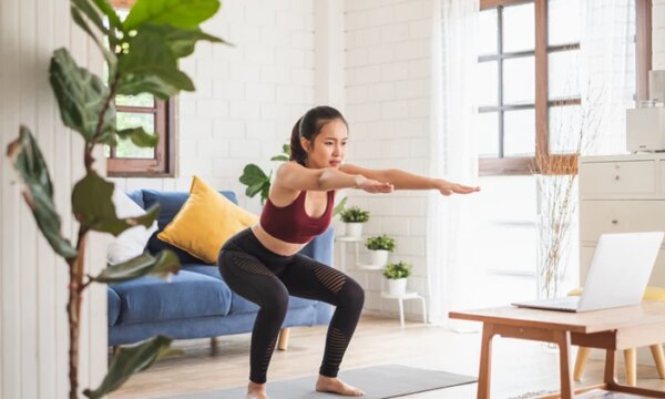 Squat: Αυτή είναι η σωστή τεχνική για κάθισμα