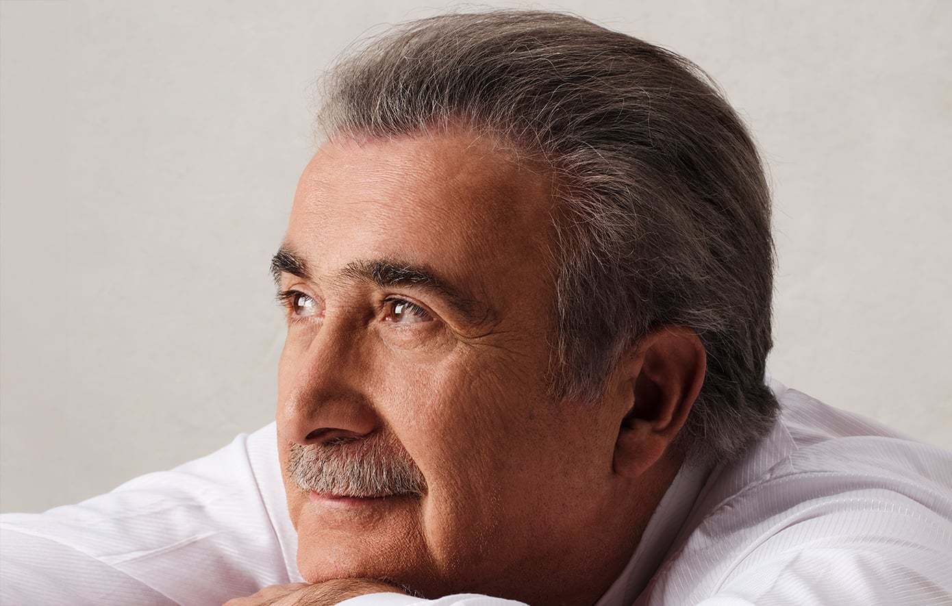 Ο Λάκης Λαζόπουλος επιστρέφει απόψε στις 21:00 με το «Αλ Τσαντιρί Νιουζ»