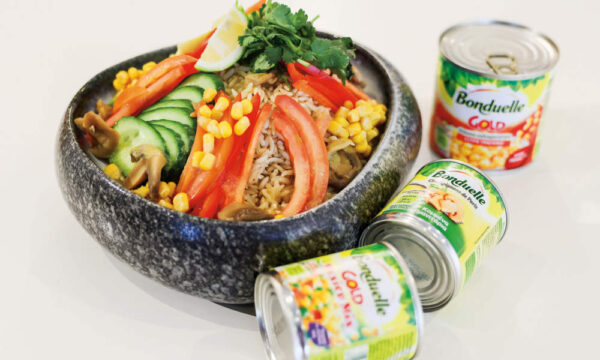Σαλάτα Buddha Bowl µε µανιτάρια και καλαµπόκι