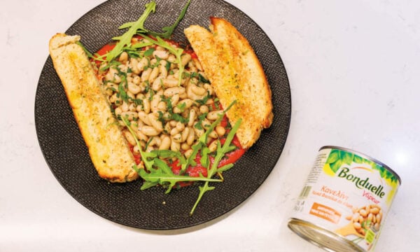 Πικάντικο ινδικό vegan τσίλι µε λαχανικά και καλαµπόκι