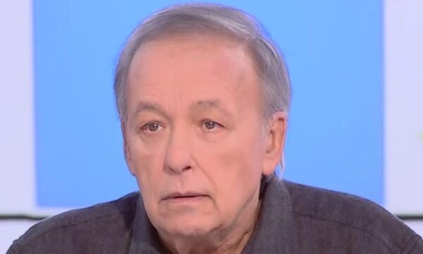 Ανδρέας Μικρούτσικος: «Οφείλω το ρεύμα, τώρα ζω στο σκοτάδι»