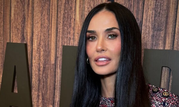 Ντέμι Μουρ: Με εντυπωσιακό beauty look από τον Δημήτρη Γιαννέτο