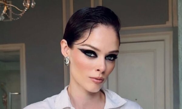 Έντονο eyeliner: Πρόσθεσε μια τολμηρή πινελιά στο γιορτινό μακιγιάζ