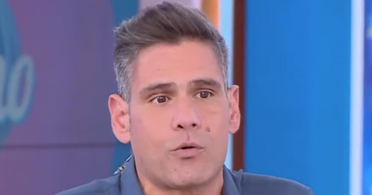 Δημήτρης Ουγγαρέζος: «Ως ηθοποιός, δεν θα ένιωθα τιμή αν με παρακολουθούσε στο θέατρο ένας καταδικασμένος για απόπειρα βιασμού»